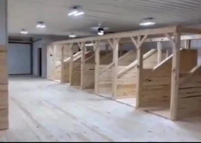 Diamond J Horse Barn